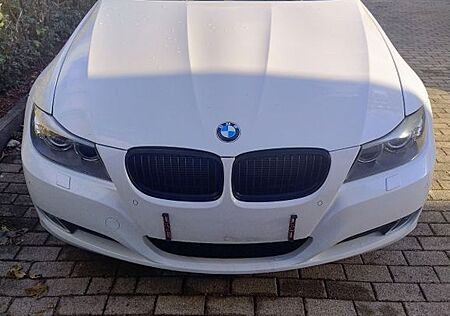 BMW 325i -