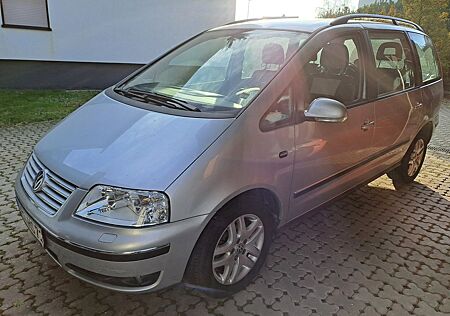 VW Sharan Volkswagen 1.9TDI 96kW Highline Highline