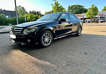 Mercedes-Benz C 180 CGI BlueEFFICIENCY AVANTGARDE AMG PAKET