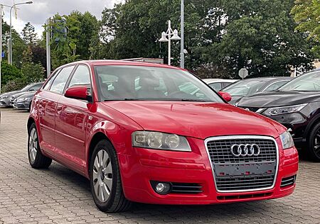 Audi A3 1.6 Sportback * Exclusive Line * Ledersitze *