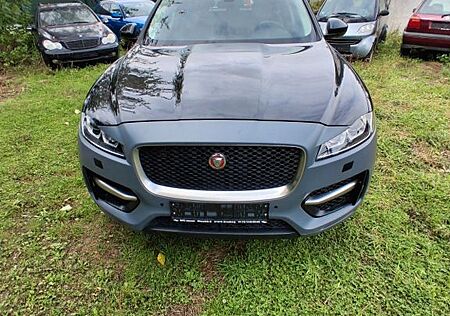 Jaguar F-Pace 20d AWD R-Sport Automatik R-Sport