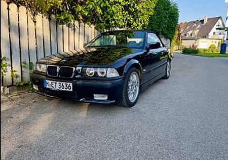 BMW 318i Cabrio Sport Edition