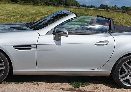 Mercedes-Benz SLK 200 BlueEFFICIENCY -