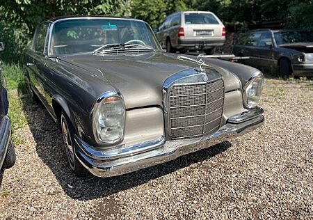 Mercedes-Benz 220 W111 220SE Coupe Mittelschalter