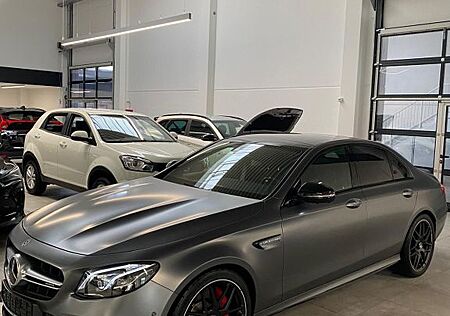 Mercedes-Benz E 63 AMG Mercedes-AMG E 63 S 4MATIC+ Autom. ...