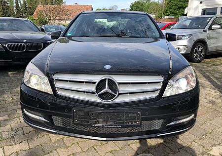 Mercedes-Benz C 300 4-Matic Avantgarde Lim Leder Navi Xenon