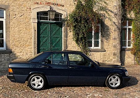 Mercedes-Benz 190 E