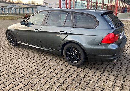 BMW 320i Touring Edition Sport Edition Sport/ Standh