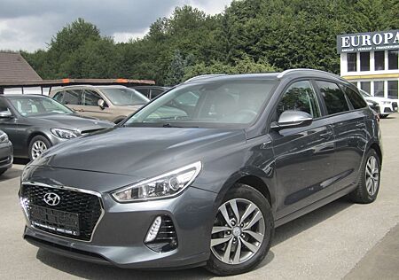 Hyundai i30 cw Family +