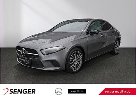 Mercedes-Benz A 220 4M Limousine Progressive Night Distronic