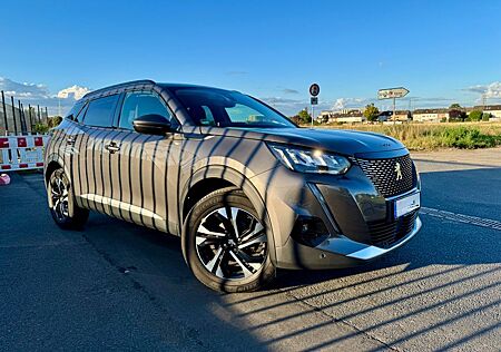 Peugeot 2008 1.5 Active BlueHDi 100 Kamera SHZ CarPlay