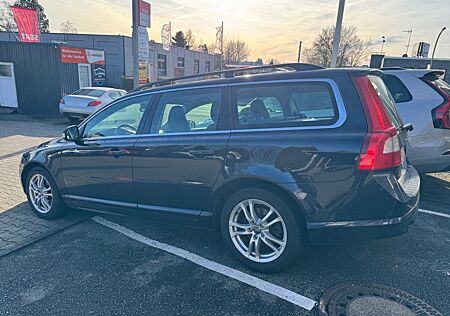 Volvo V70 D5 AWD Momentum Geartronic Momentum