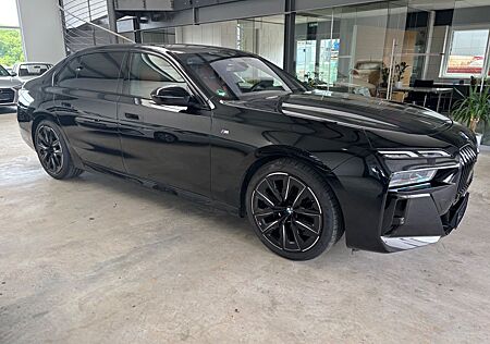BMW i7 xDrive M70 Executive Drive PRO Cinema Lounge