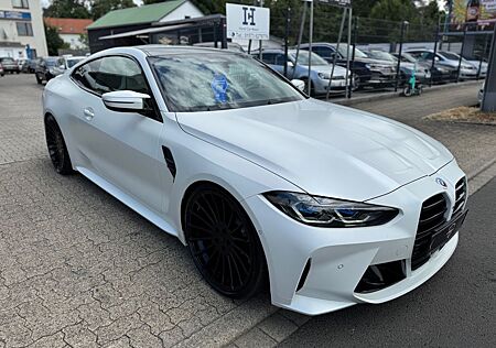 BMW M4 Baureihe Coupe xDrive Competition*Schalen*