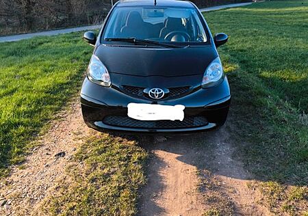 Toyota Aygo (X) Aygo (X) 1,0 - Klima Tüv/Service Neu, gepflegt