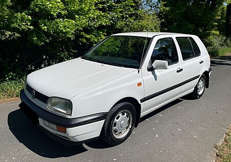 VW Golf Volkswagen 1.8 CL Automatik TÜV NEU AHK OLDTIMER