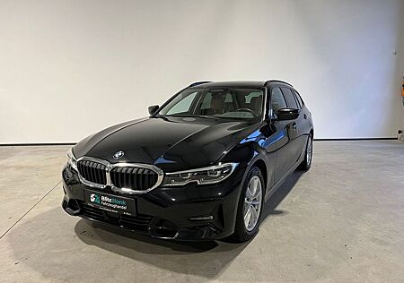 BMW 330 d Sport Line ACC Pano AHK Kamera