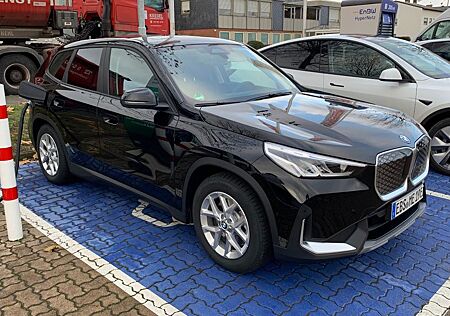 BMW iX1 xDrive30 -