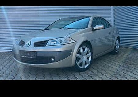 Renault Megane Coupé-Cabriolet Dynamique 2.0 16V Dyn...