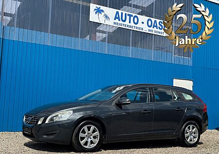 Volvo V60 Kombi**Kinetic**Klima**Navi**HU 01/2026**