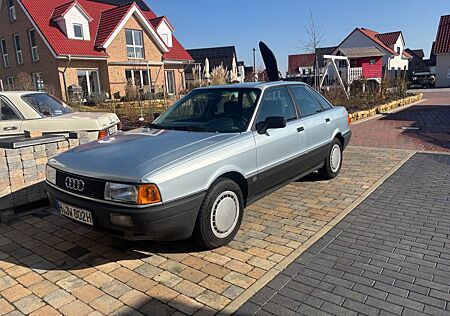 Audi 80
