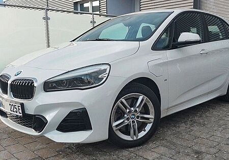 BMW 2er 225xe Plugin | topp Ausstattung + sehr gepflegt