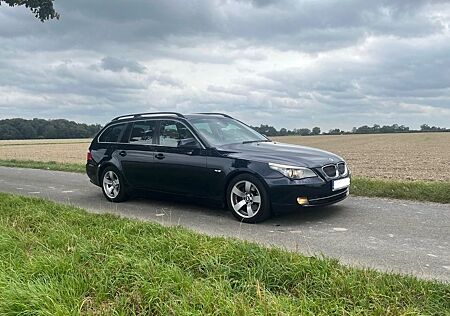 BMW 523i touring -