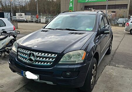 Mercedes-Benz ML 350 4MATIC -