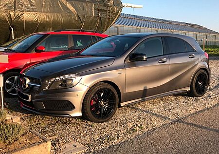 Mercedes-Benz A 250 AMG-Line/8 Räder/Harman-Kardon-Anlage