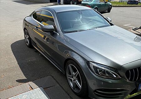 Mercedes-Benz C 180 Coupé AMG Line