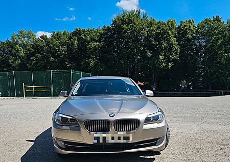 BMW 530i - 530 i F10| 272 PS| EZ 11/2012 |