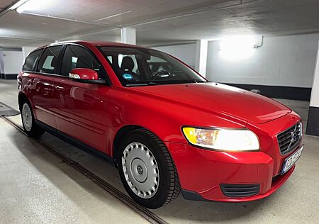 Volvo V50 2.0D - Vollleder, Scheckheft, TÜV/ASU Neu
