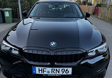 BMW 330e Sport Line LED HeadUp Cockpit-Prof Sportsi