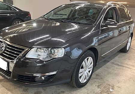 VW Passat Variant Volkswagen Passat 2.0 TFSI DSG Autom.1.HAND.Ahk.XENON.SZ.PS