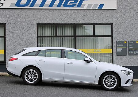 Mercedes-Benz CLA 180 Shooting Brake DIGITALWEISSMETALLIC