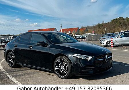 Mercedes-Benz A 180 A Limousine // AMG LINE