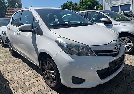 Toyota Yaris 1.0 Edition Klima Kamera 1 Hand . Euro 5
