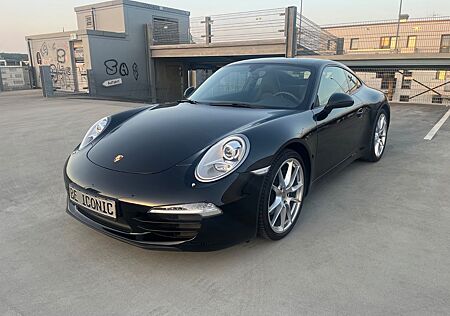 Porsche 991 911 Carrera SCHALTER/ SPORTABGAS/NUR 39.000