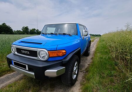 Toyota FJ Cruiser 4.0 Automatik 4x4 LPG