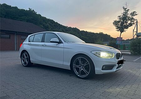 BMW 118i - Top gepflegt | Scheckheft bei | Autom