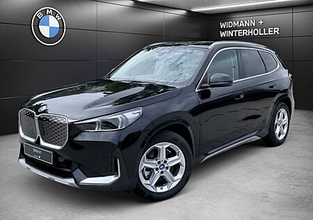 BMW iX1 xDrive30 Matrix 2xKlima AHK DynLicht Kam. LM