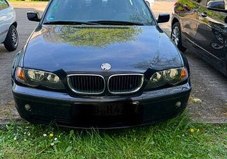 BMW 318i -