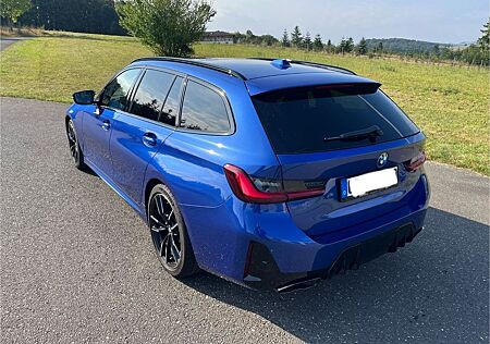 BMW 340 M340d xDrive Touring SHZ Pano AHK