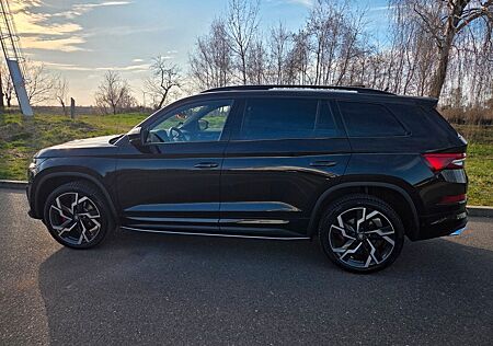 Skoda Kodiaq 2.0 TSI DSG 4x4 RS Vollausstattung 7-Sitz