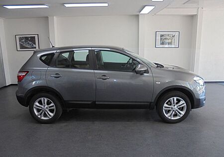 Nissan Qashqai 2.0 Tekna 90.000 km Navi AHK