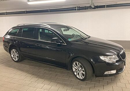 Skoda Superb 1.4 TSI Family Combi Family
