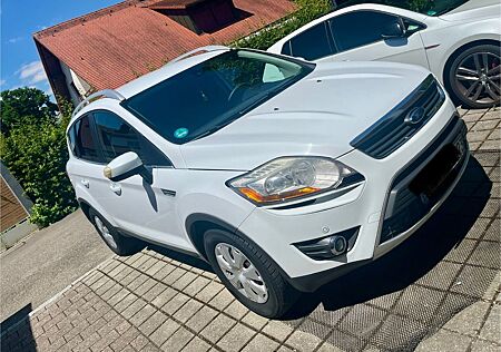 Ford Kuga 2,0 TDCi 2x4 103kW Titanium Titanium