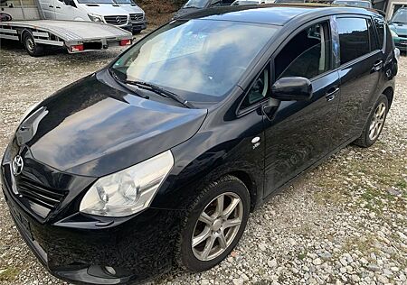 Toyota Verso Executive 2,2 D Automatik NAVI 7-Sit. Kam.