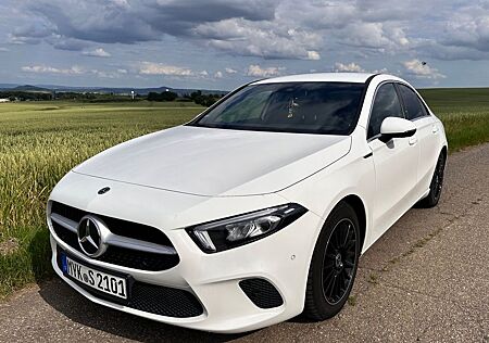 Mercedes-Benz A 180 d Volldigitales Instrument Top! Garantie