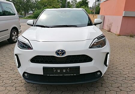 Toyota Yaris Cross Hybrid Team Deutschland / LED